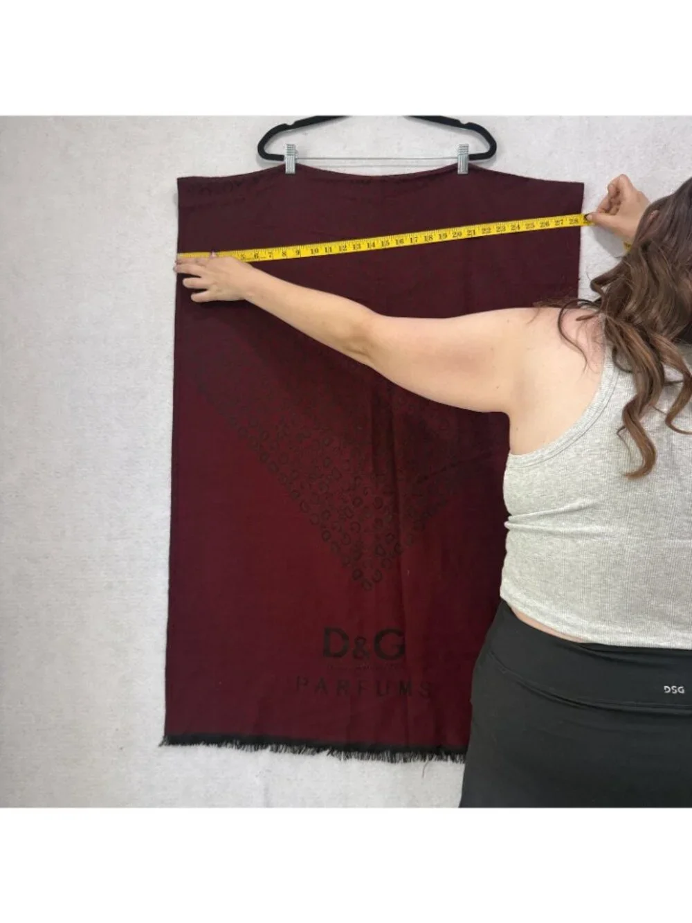 D&G Scarf Womens One Size Red Burgundy Logo Rectangle Wrap Shawl Fringe Parfums